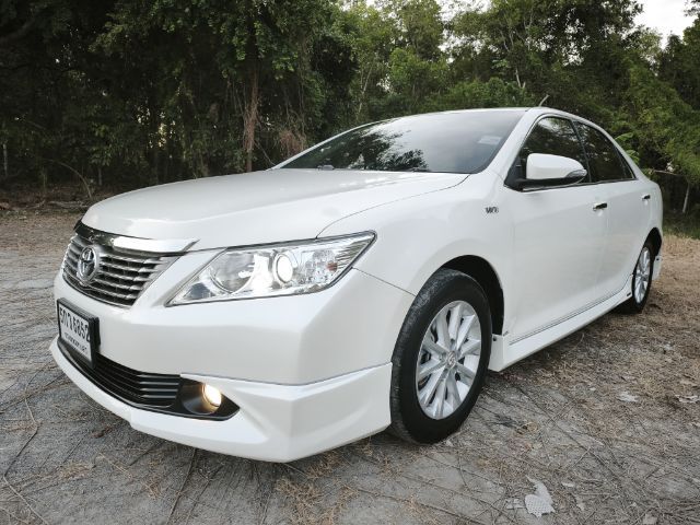 Toyota Camry 2013 2.0 G Extremo Sedan เบนซิน ไม่ติดแก๊ส เกียร์อัตโนมัติ ขาว รูปที่ 2