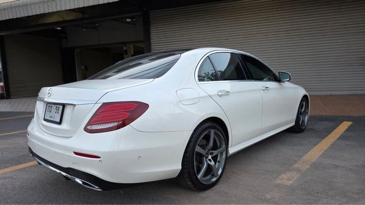 Mercedes-Benz E-Class 2016 E220 Sedan ดีเซล ไม่ติดแก๊ส เกียร์อัตโนมัติ ขาว รูปที่ 4