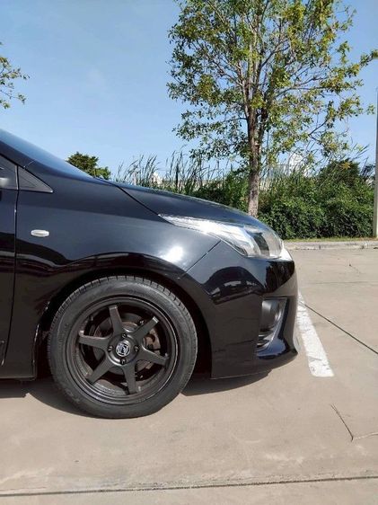 Toyota Yaris 2016 1.2 E Sedan เบนซิน เกียร์อัตโนมัติ ดำ รูปที่ 2