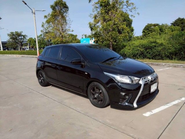 Toyota Yaris 2016 1.2 E Sedan เบนซิน เกียร์อัตโนมัติ ดำ รูปที่ 4
