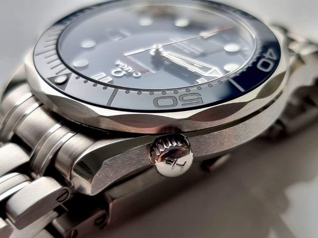 Omega Seamaster Co-Axail Diver 300 M 
 รูปที่ 5