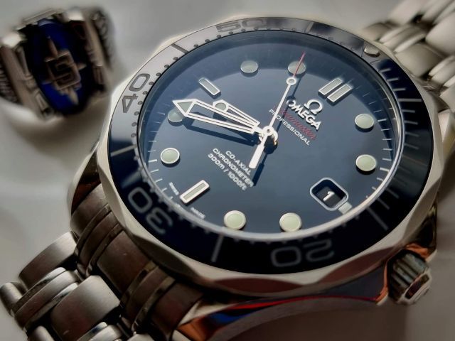 Omega Seamaster Co-Axail Diver 300 M 
 รูปที่ 3