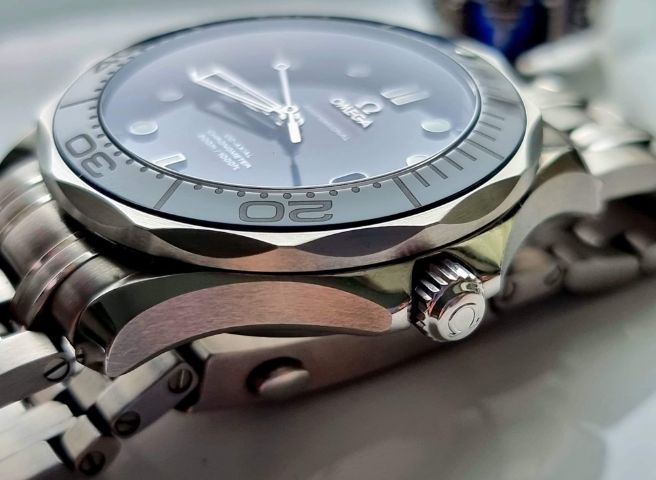 Omega Seamaster Co-Axail Diver 300 M 
 รูปที่ 6