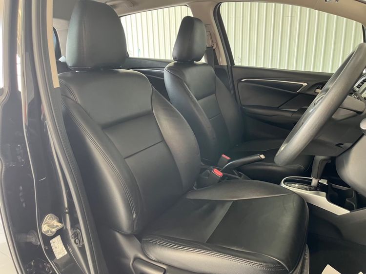 Honda Jazz 2019 1.5 V VTEC Sedan เบนซิน ไม่ติดแก๊ส เกียร์อัตโนมัติ ดำ รูปที่ 4