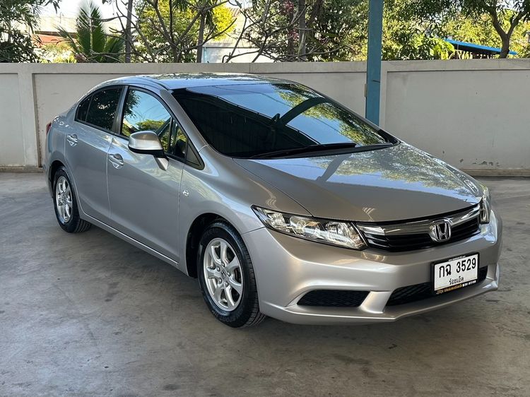 Honda Civic 2012 1.8 S i-VTEC Sedan เบนซิน ไม่ติดแก๊ส เกียร์ธรรมดา เทา รูปที่ 2