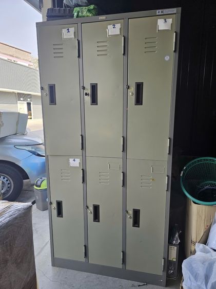 ตู้ล็อคเกอร์เหล็ก 9 