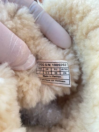 รองเท้าบูทลุยหิมะ UGG  รูปที่ 6