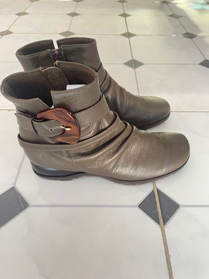 รองเท้าบูท  รูปที่ 2