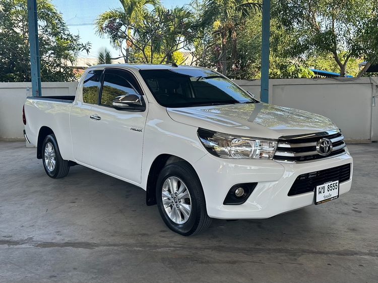 Toyota Hilux Revo 2017 2.4 E Pickup ดีเซล ไม่ติดแก๊ส เกียร์ธรรมดา ขาว รูปที่ 2