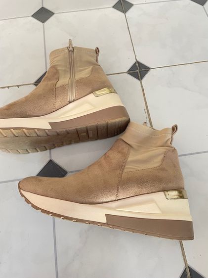 รองเท้าบูทยี่ห้อ RELOY รูปที่ 4