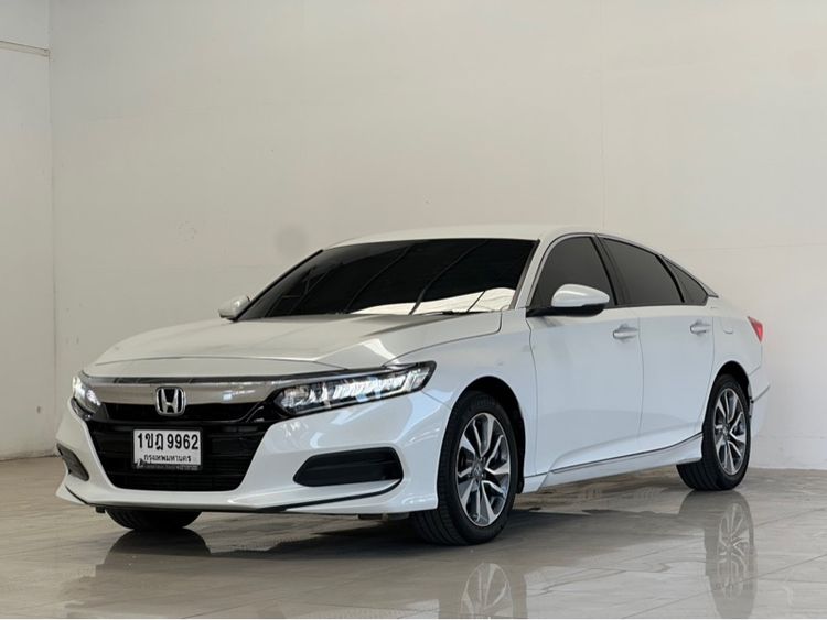 รถ Honda Accord 1.5 Turbo EL สี ขาว