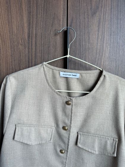 เสื้อทรงครอปแบรนด์เกาหลียี่ห้อ ANOTHER TWEE รูปที่ 2