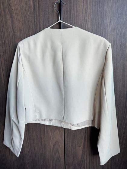 เสื้อสูททรงครอปแบรนด์เกาหลี FAWZIA รูปที่ 3