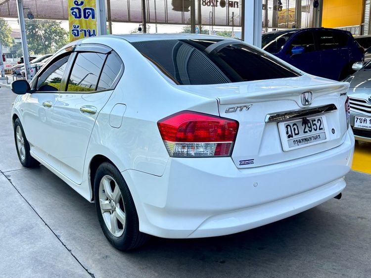 Honda City 2010 1.5 V Sedan เบนซิน เกียร์อัตโนมัติ ขาว รูปที่ 3
