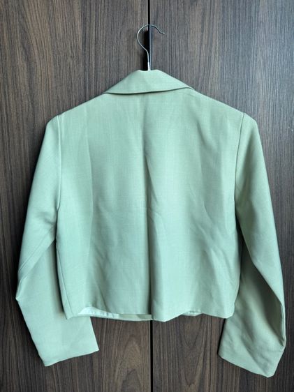 เซ็ตเสื้อสูททรงครอปและกระโปรง 3 ชิ้น รูปที่ 4