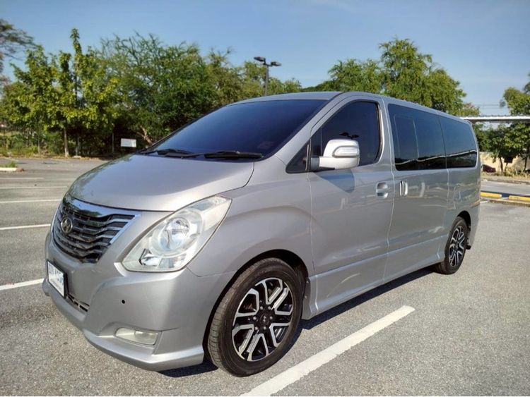 Hyundai H-1  2011 2.5 Deluxe Utility-car ดีเซล ไม่ติดแก๊ส เกียร์อัตโนมัติ เทา รูปที่ 3