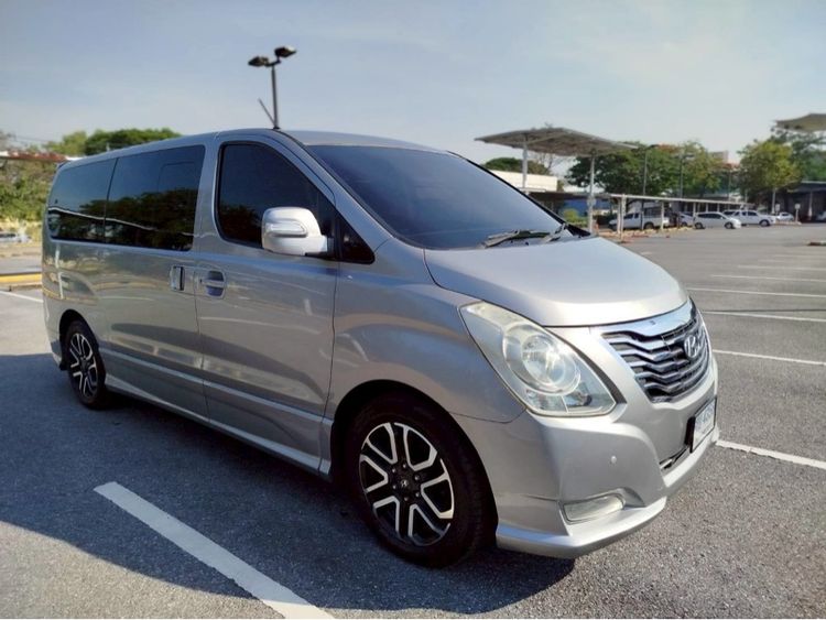 Hyundai H-1  2011 2.5 Deluxe Utility-car ดีเซล ไม่ติดแก๊ส เกียร์อัตโนมัติ เทา รูปที่ 2