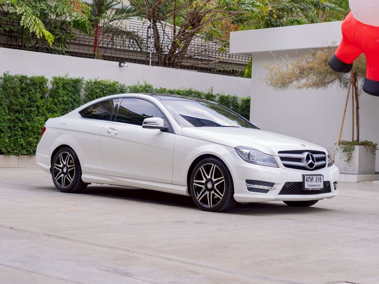 รถ Mercedes-Benz C-Class C180 สี ขาว