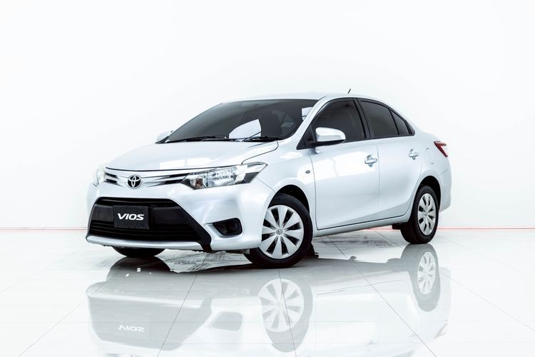 รถ Toyota Vios 1.5 J สี เทา