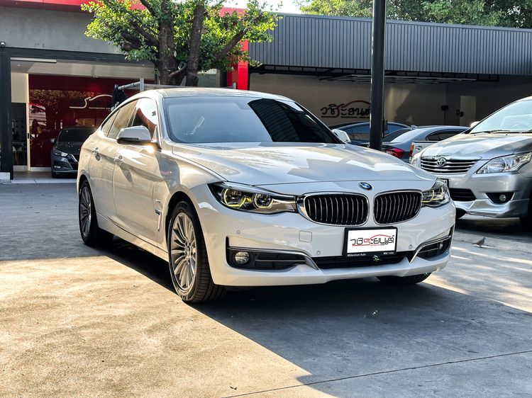 BMW Series 3 2017 320d Sedan ดีเซล เกียร์อัตโนมัติ ขาว รูปที่ 3