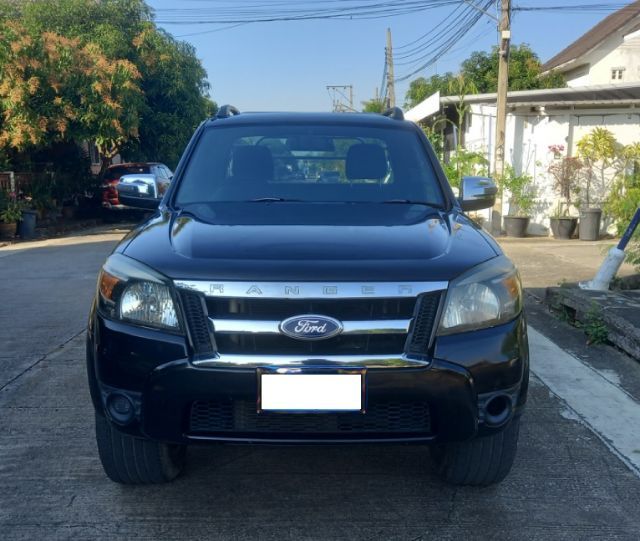 รถ Ford Ranger 2.5 Hi-Rider XLS สี ดำ