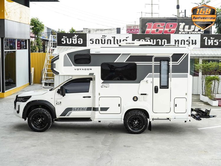 Toyota Hilux Revo 2024 2.8 GR Sport Pickup ดีเซล ไม่ติดแก๊ส เกียร์อัตโนมัติ ขาว รูปที่ 3