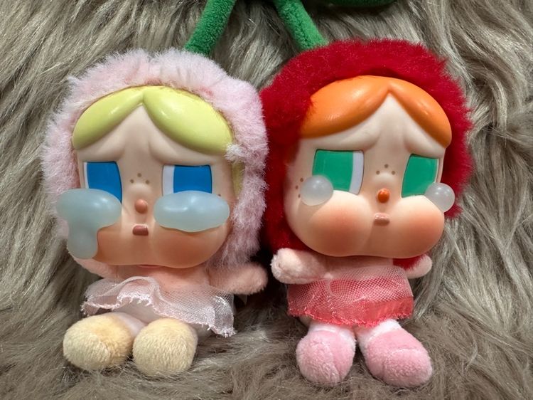 โมเดล Popmart Cry baby