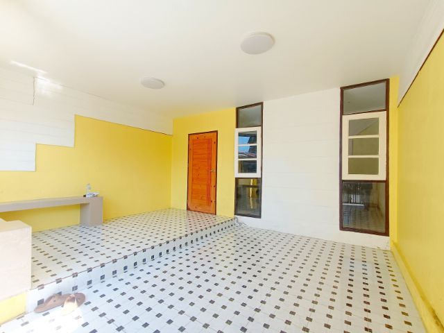 อื่นๆ 2011 ไม่มี ใช่ ทาวน์เฮ้าส์เรวดี3 ถนนรัตนาธิเบศร์ รูปที่ 2