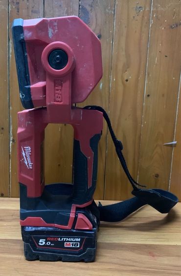 ไฟฉายเอนกประสงค์ Milwaukee M18SLED  รูปที่ 4
