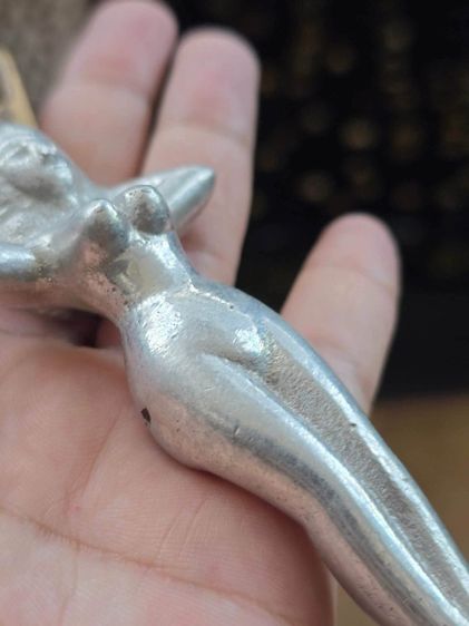 ที่เปิดฝาขวดงานเก่าวินเทจ สาวเซ็กซี่ หัวเปิดเป็นทองเหลือง  รูปที่ 9