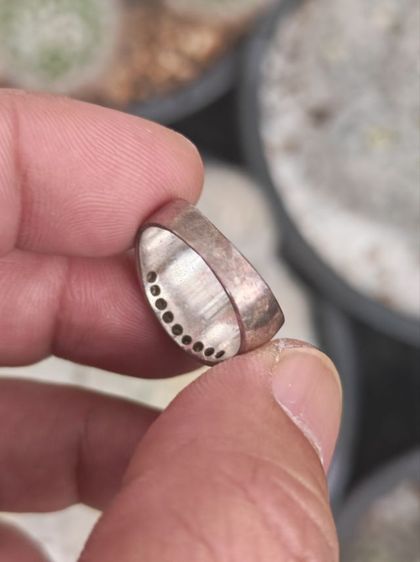 แหวนเงินแท้ หัวนิลฝังพลอย​ ราคาเบาๆครับ รูปที่ 5