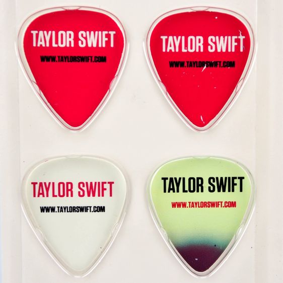 ปิ๊กกีตาร์ Taylor Swift x Cornetto (Red Era 2012) ของแท้ 6 ชิ้น รูปที่ 5