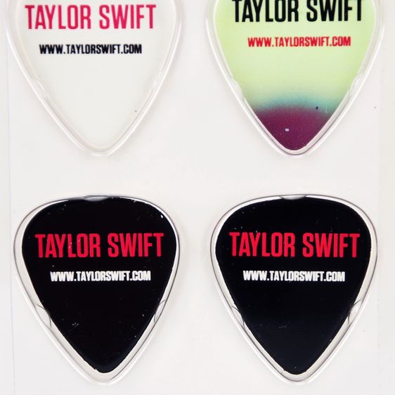 ปิ๊กกีตาร์ Taylor Swift x Cornetto (Red Era 2012) ของแท้ 6 ชิ้น รูปที่ 6