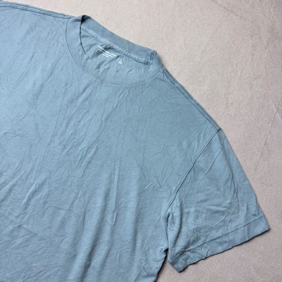 เสื้อยืด Abercrombie and Fitch ผ้าดีมาก Size L