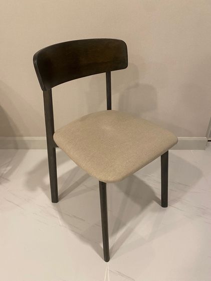 น้ำตาล เก้าอี้ตั้งข้างห้อง/เก้าอี้โต๊ะอาหาร เก้าอี้ไม้ พนักโค้งเบาะผ้า สีเทาอ่อน Wooderine