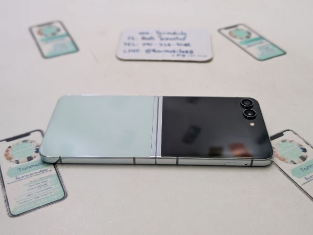 ขาย เทิร์น Samsung Galaxy Z Flip 5 Mint 256 GB ศูนย์ไทย สภาพใหม่เอี่ยม มีตัวเครื่องอย่างเดียว ไม่มีอุปกรณ์อื่น เพียง 7,990 บาท เท่านั้น ครับ รูปที่ 6