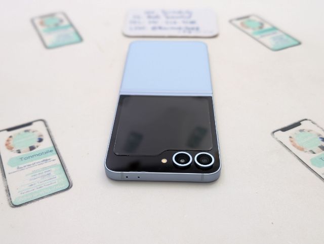 ขาย เทิร์น Samsung Galaxy Z Flip 6 สี Blue 512 GB ศูนย์ไทย สภาพใหม่เอี่ยม อุปกรณ์ครบยกกล่อง เพียง 11,590 บาท เท่านั้น ครับ รูปที่ 8