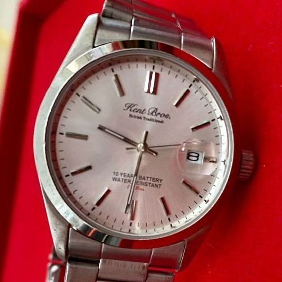 K​ Bros นาฬิกา​แท้กันน้ำของญี่ปุ่น​ แบตเตอรี่​ 10ปี​ สวยใหม่สะสม​ ส่งฟรี