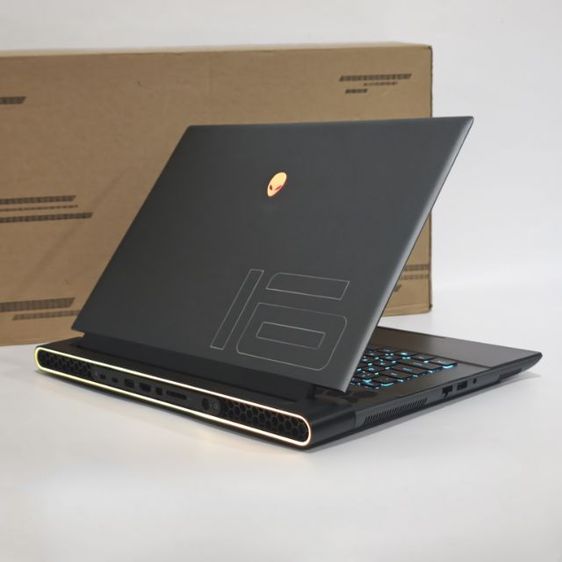 (RTX 4090) ALIENWARE  M16 (DARK METALLIC MOON) รูปที่ 5