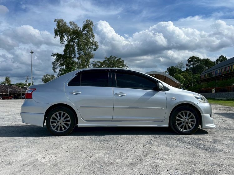 Toyota Vios 2013 1.5 E Sedan เบนซิน ไม่ติดแก๊ส เกียร์ธรรมดา เทา รูปที่ 4