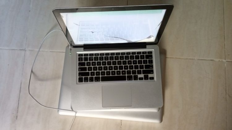 ซาก macbook 3ตัว รูปที่ 6