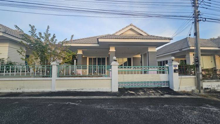 🏡 ขายด่วน อิสตินี พาร์ค 5 ใกล้แยกเจ — ราคาเพียง 2.1 ล้าน พร้อมเข้าอยู่ทันท