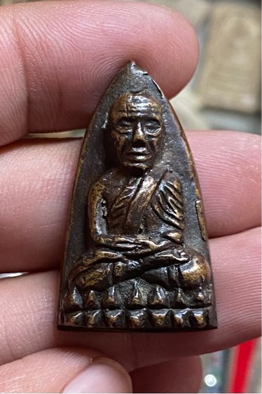 หลวงปู่ทวด เตารีดเก่าๆ