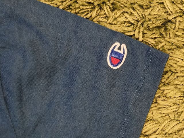 Champion Authentic T-Shirt  Blue Size XL (Asia 2XL)  89 THB – Free Shipping รูปที่ 4