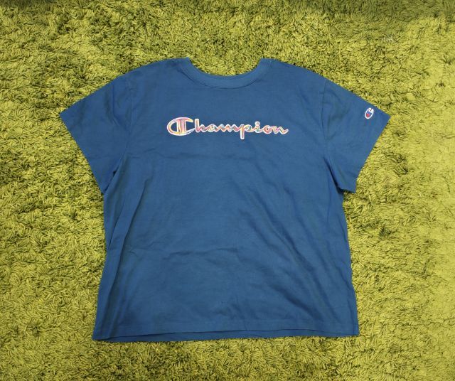 Champion Authentic T-Shirt  Blue Size XL (Asia 2XL)  89 THB – Free Shipping รูปที่ 2
