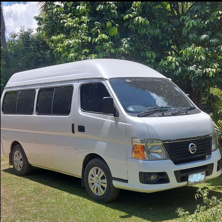 Nissan Urvan 2006 3.0 VX ZDi Van ดีเซล เกียร์ธรรมดา ขาว
