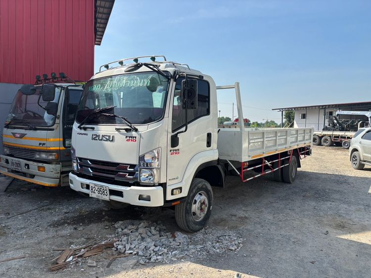 ขายรถบรรทุก 6 ล้อติดเครน รูปที่ 2