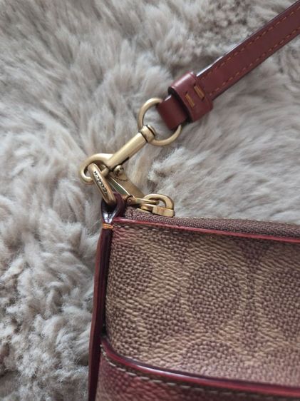 กระเป๋าสะพาย Coach แท้ มือสอง ใหม่มากใช้น้อย รูปที่ 2