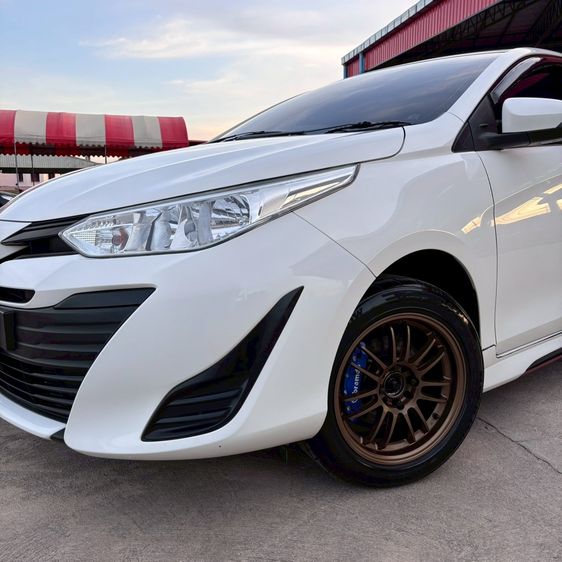 Toyota Yaris ATIV 2020 1.2 E Sedan เบนซิน ไม่ติดแก๊ส เกียร์อัตโนมัติ ขาว รูปที่ 4