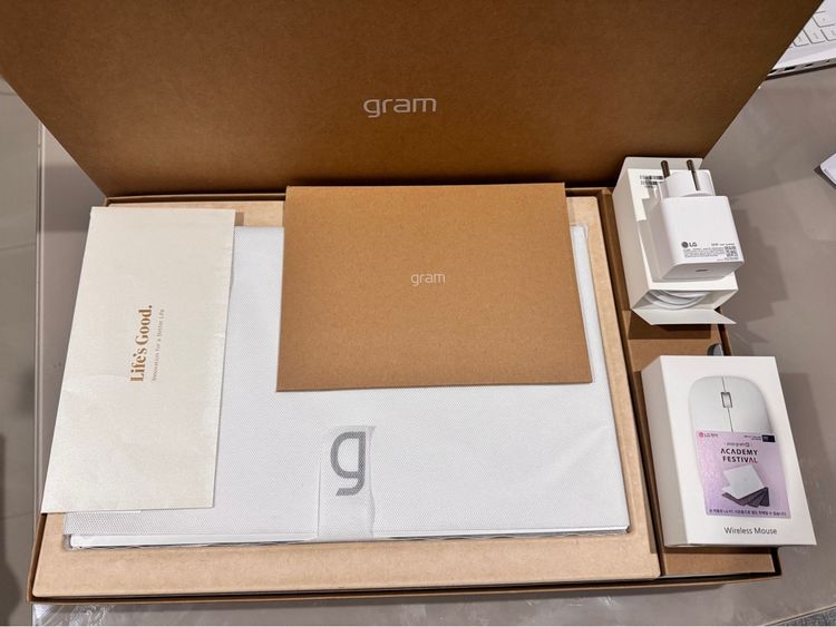 LG Gram 15 2025 Core Ultra 5 - สภาพนางฟ้า (สินค้าตัวโชว์ ชาร์จ 0 ครั้ง) รูปที่ 6
